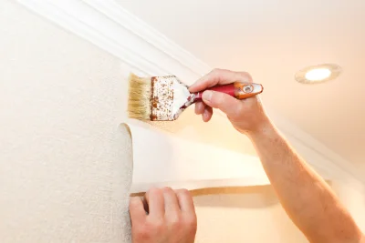 Pose de papier peint aux Écrennes — revêtements muraux et toiles de verre